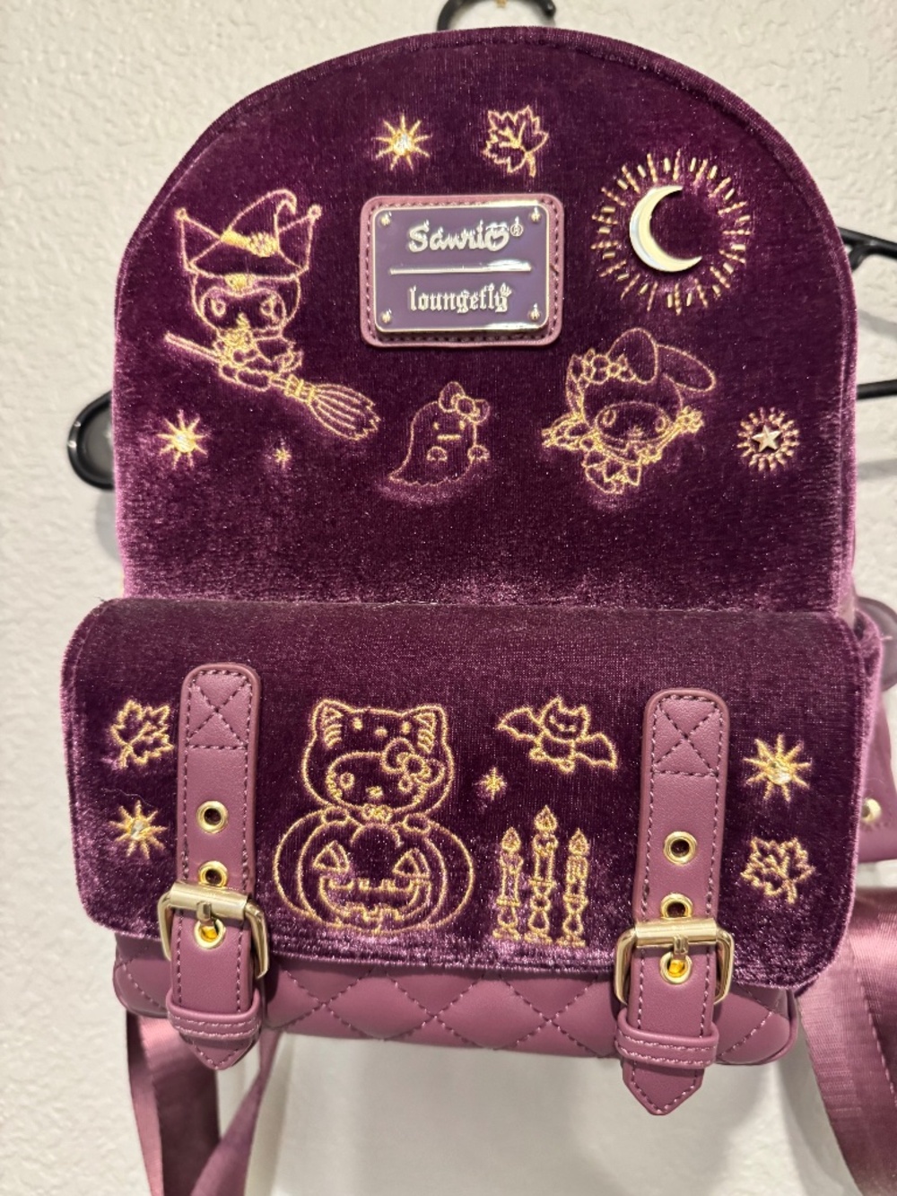 Lounge fly, hello Kitty Halloween backpack